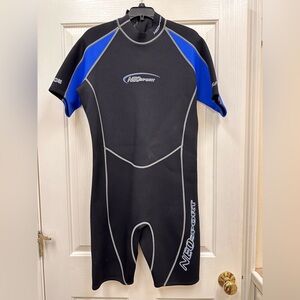 Neosport shortie men’s wetsuit size large excellent condition